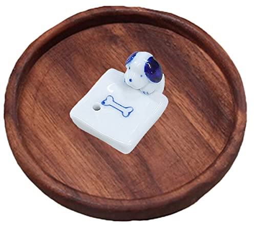 【商品】線香を1本挿して使用する陶器製のお香立て1個と天然木、胡桃の木の受け皿1枚のセットです。 【機能】受け皿は天然の木を使い、サイズも10cmと灰が散らばりにくい適度な大きさです。光沢の仕上がりで