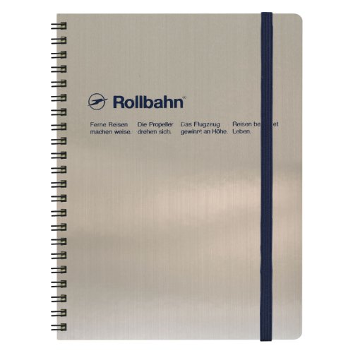 【定番のロルバーン】デルフォニックスの定番「Rollbahn（ロルバーン）」の表紙にメタリックカラーを採用したシリーズです。繊細なヘアライン加工が施された表紙は、金属感がありシャープなイメージ。ロルバ